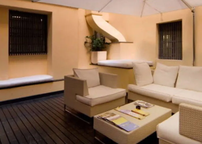 Casa de hóspedes Pantheon Royal 4*